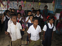 Kinder in Kumbhe